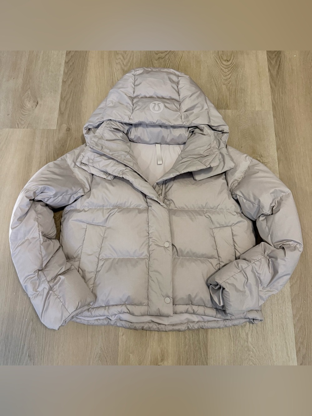 lululemon athletica cropped Wunder Puff Jacket with Hood